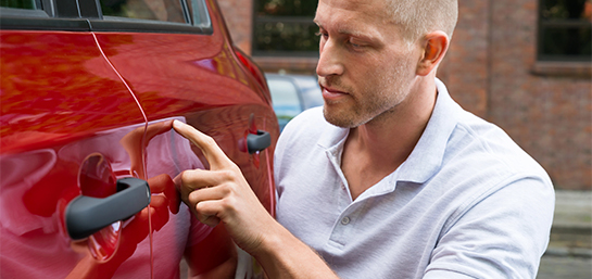 ¿Se puede dar un parte por un arañazo pequeño?