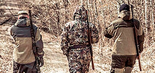 ¿Cuántas personas deben ir en un grupo de caza?