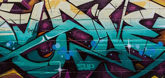 limpieza-de-graffitis-fachada